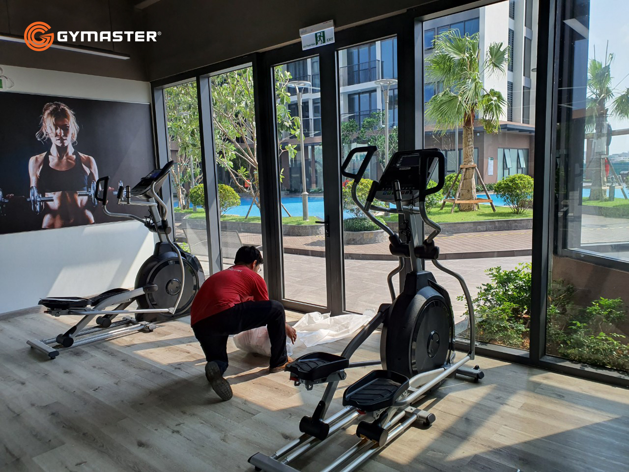 setup phòng gym gymaster eco green máy trượt tuyết