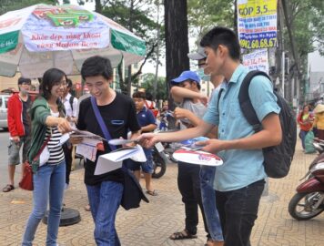 CÁC HÌNH THỨC QUẢNG CÁO TRONG KINH DOANH GYM 11