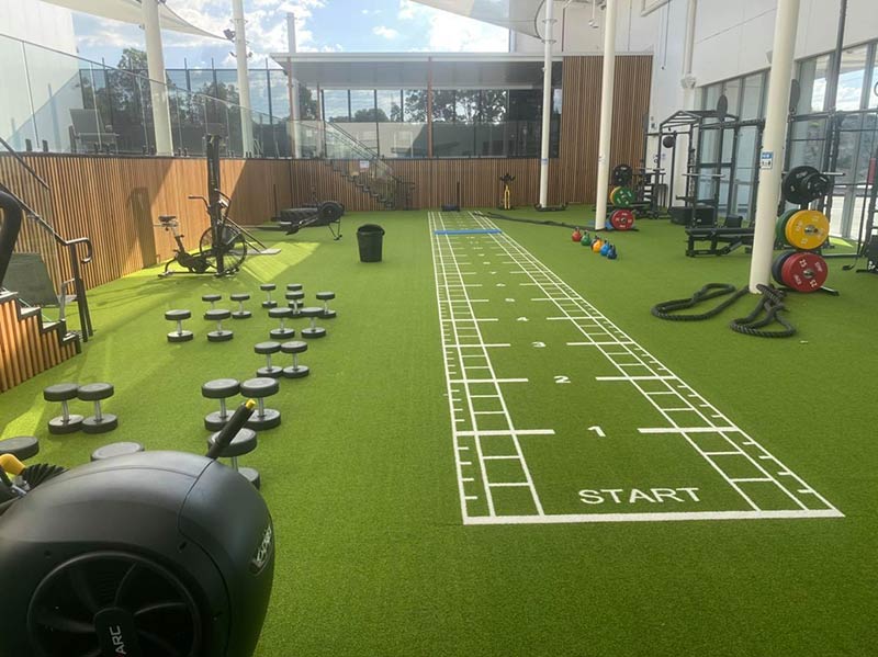 So Sánh 4 Chất Liệu Lót Sàn Phòng Gym Phổ Biến Hiện Nay 2