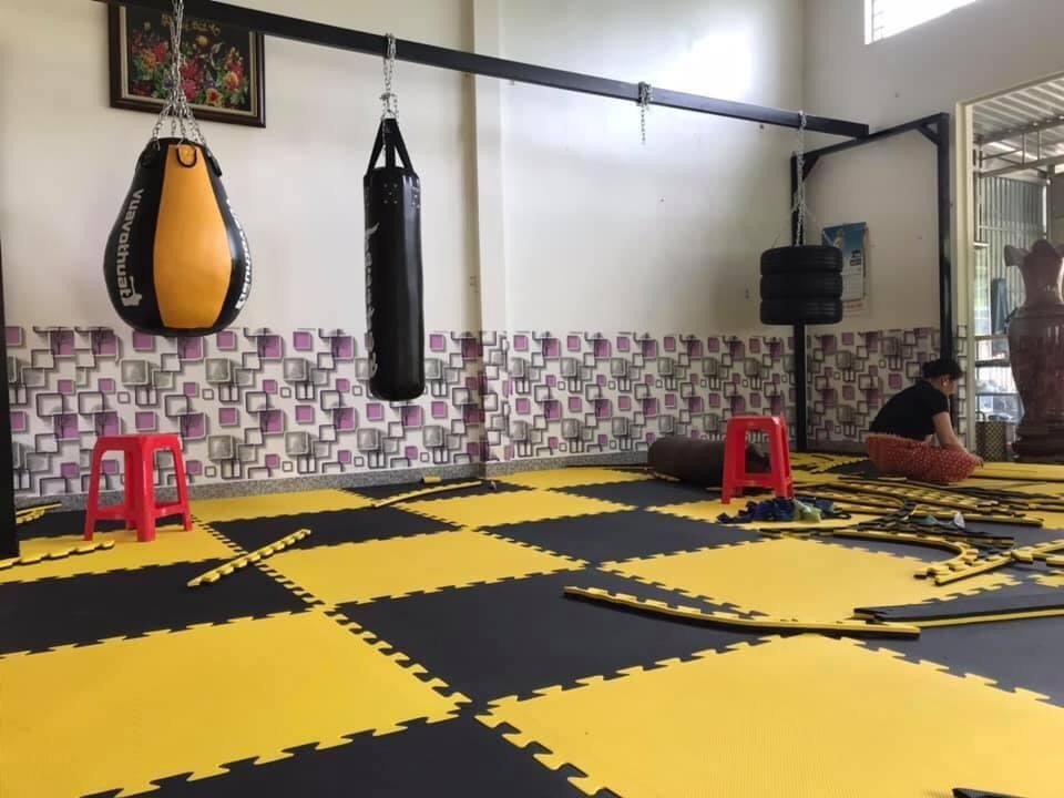 So Sánh 4 Chất Liệu Lót Sàn Phòng Gym Phổ Biến Hiện Nay 6