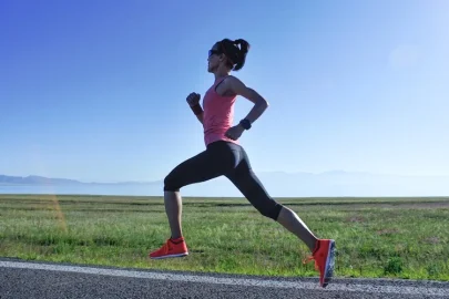 Chạy Bộ Có To Chân Không? Cách Chạy Bộ Thon Gọn Chân 22